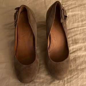 Darker tan suede Naya heels